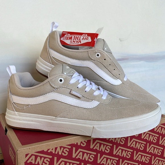 Vans WMNS Kyle Walker Pro
Antique/Rose
VN0A4UWS2LY
Sneakers - Picture 7 of 16